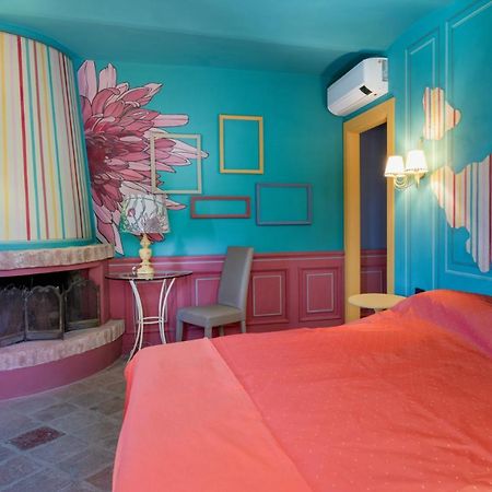Segnavento -Rooms And Suites- Manta Екстер'єр фото