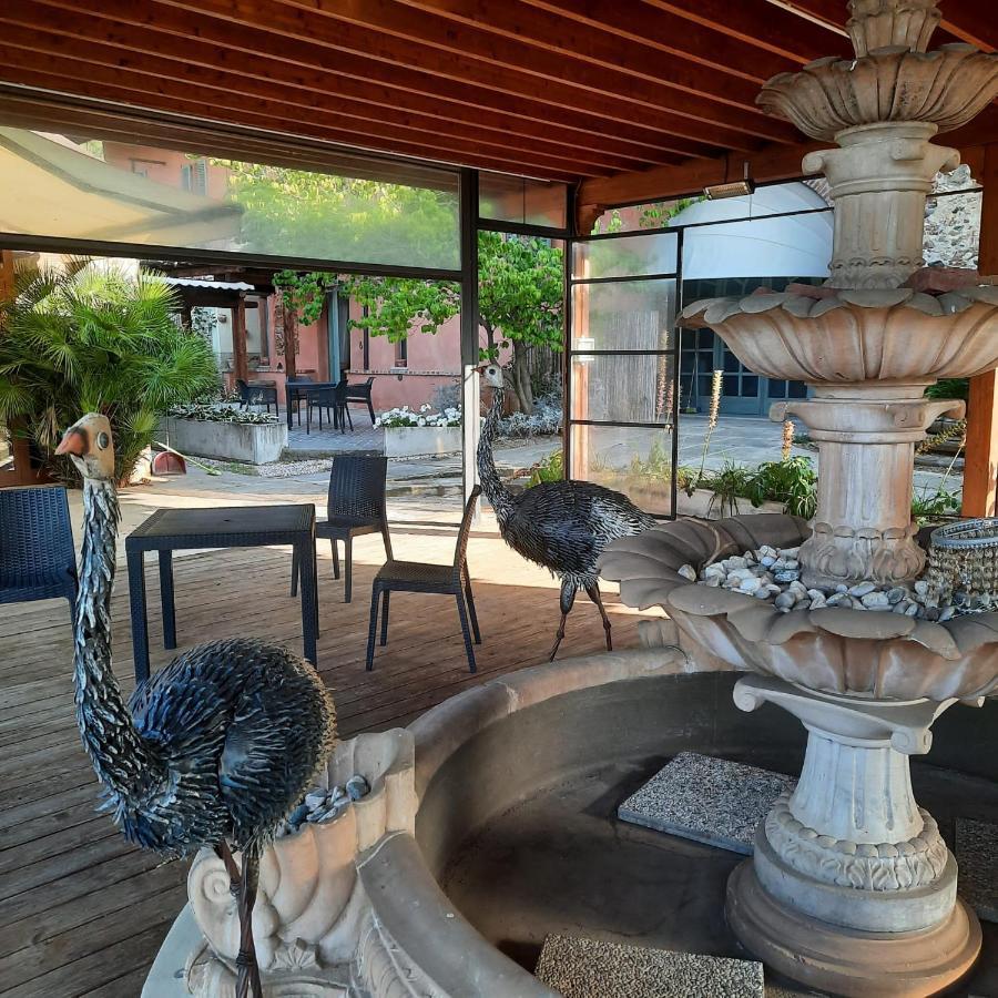 Segnavento -Rooms And Suites- Manta Екстер'єр фото